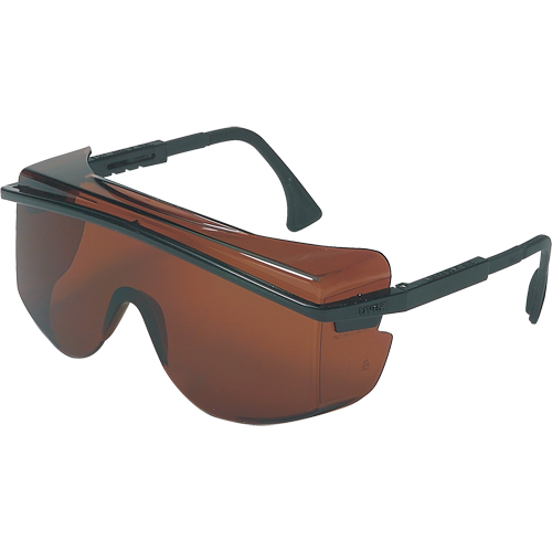 Lunettes de s&eacute;curit&eacute; Uvex Astrospec OTG 3001, Lentille Grise/fum&eacute;e, Anti-&eacute;gratignures, ANSI Z87+/R&eacute;pond ou surpasse la norme CSA Z94.3 NRZ Safety Inc.