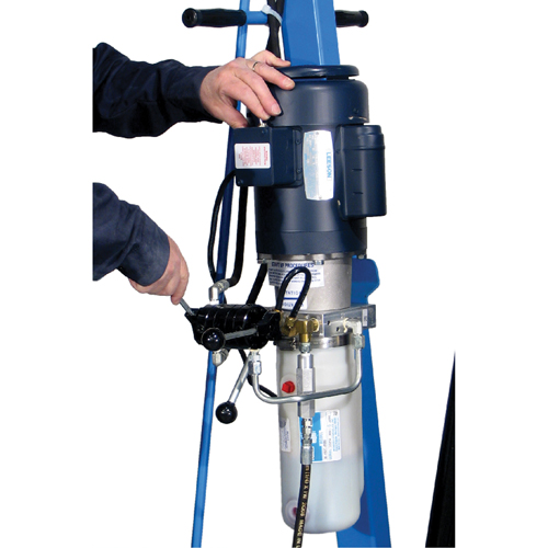 Manipulateurs de barils Hydra-Lift, Capacit&eacute; 55 gal. US (45 gal. imp.) NRZ Safety Inc.