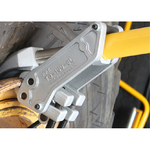 D&eacute;monte-talons hydraulique OTR pour pneu g&eacute;ant s&eacute;rie Pro NRZ Safety Inc.