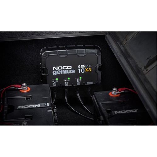 Chargeur de batterie embarqu&eacute; &agrave; 3 sorties de 30 amp&egrave;res GenPro10X3 Genius NRZ Safety Inc.