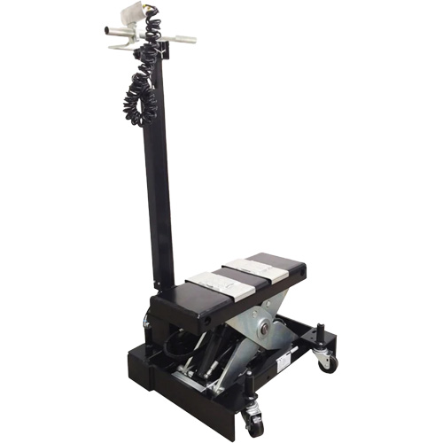 Cric de service de plancher &agrave; profil bas, 12 tonne(s) Capacit&eacute;, 7-1/2" Abaiss&eacute;e, 15" &eacute;lev&eacute;e, Air comprim&eacute;/hydraulique NRZ Safety Inc.