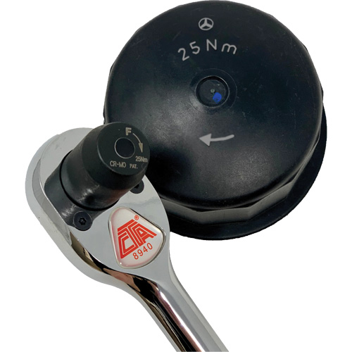 Cl&eacute; &agrave; cliquet &agrave; limite de couple, Prise de 3/8", Poign&eacute;e Coussin&eacute;e NRZ Safety Inc.