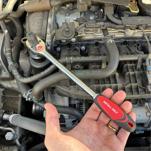 Cl&eacute; &agrave; cliquet &agrave; limite de couple, Prise de 3/8", Poign&eacute;e Coussin&eacute;e NRZ Safety Inc.