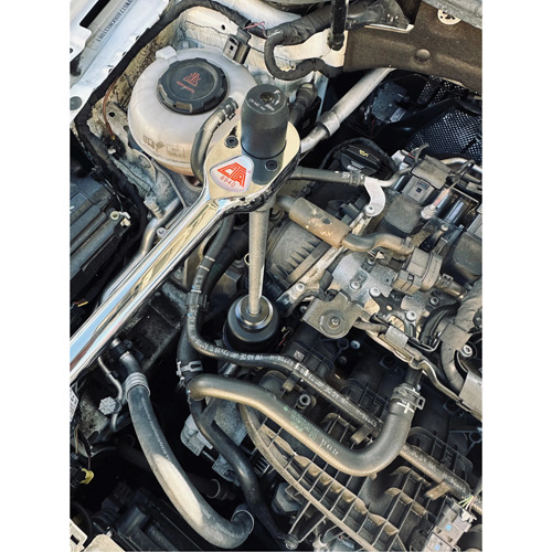 Cl&eacute; &agrave; cliquet &agrave; limite de couple, Prise de 3/8", Poign&eacute;e Coussin&eacute;e NRZ Safety Inc.
