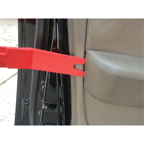 Extra-Long Trim Tool & Pry Bar, 15-3/4" L NRZ Safety Inc.