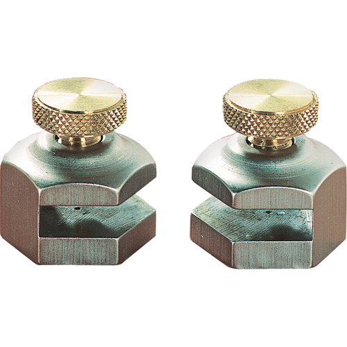 Fixations de calibre d'escalier pour &eacute;querres de charpente & &eacute;querres de charpentier NRZ Safety Inc.