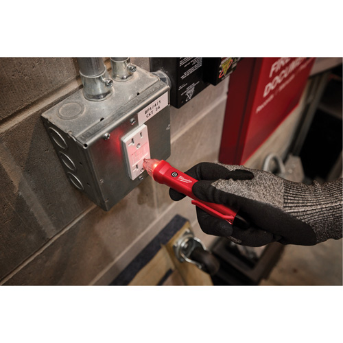 Non-Contact Voltage Detector, 50 V - 1000 V, Display & Sound Alert NRZ Safety Inc.