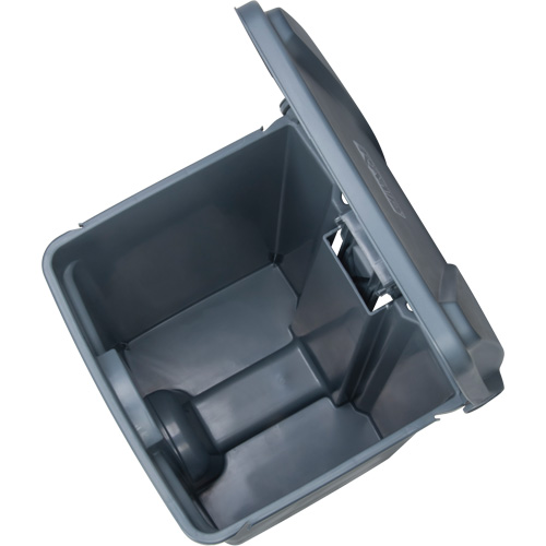 Poubelle &agrave; p&eacute;dale, Plastique, Capacit&eacute; 12 gal. US NRZ Safety Inc.