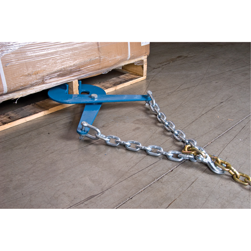 Pallet Puller, 16 lbs. Weight, 7" Jaw Opening, 5000 lbs. Pulling Capacity, 3" Jaw Height NRZ Safety Inc.
