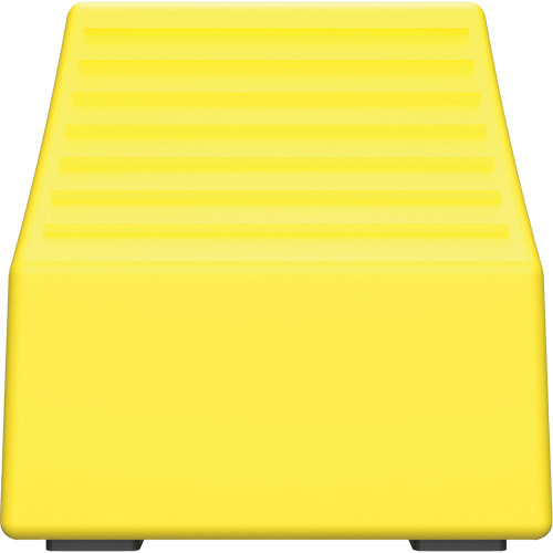 Cale de roue ultra-robuste pour l'exploitation mini&egrave;re Checkers Safety, PEHD, Jaune, 14-1/2" la x 17-1/2" p x 16" h NRZ Safety Inc.