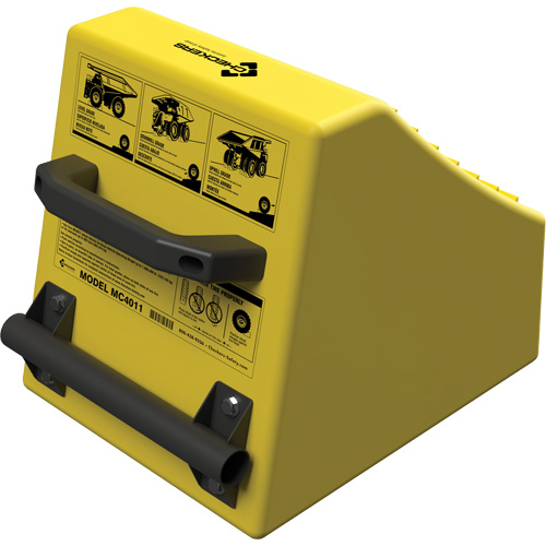 Cale de roue ultra-robuste pour l'exploitation mini&egrave;re Checkers Safety, PEHD, Jaune, 14-1/2" la x 17-1/2" p x 16" h NRZ Safety Inc.