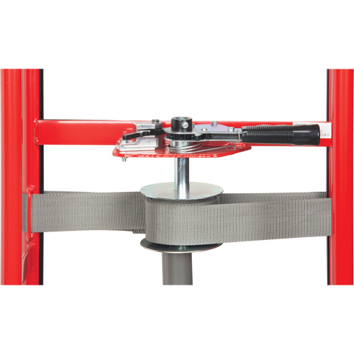 Diable de calibre industriel pour &eacute;lectrom&eacute;nagers, Acier, Capacit&eacute; 550 lb, 24" la x 59" h NRZ Safety Inc.