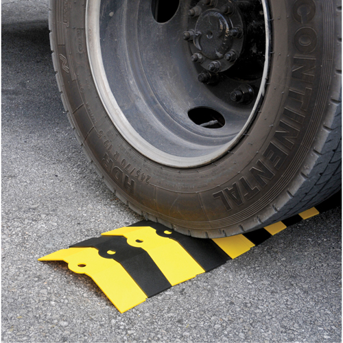 Syst&egrave;me de protection de c&acirc;bles Ultra-Sidewinder - grand , 14,125" x 13,675" x 2,13", 13500 lb (6,75 tons) NRZ Safety Inc.