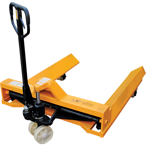 Transpalette pour mat&eacute;riaux en rouleaux, Acier, 48" lo x 7,5" la, Capacit&eacute; 4000 lb NRZ Safety Inc.