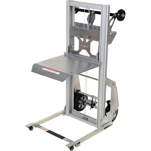 Appareil de levage portatif en aluminium, M&eacute;canisme Pompe au pied, Capacit&eacute; de 200 lb, Levage max de 61" NRZ Safety Inc.
