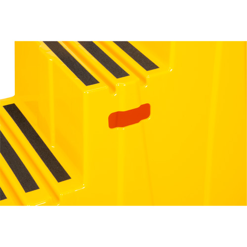 Escabeau industriel, 3 marches, 34-13/16" x 22-7/16" x Hauteur 28-1/2" NRZ Safety Inc.