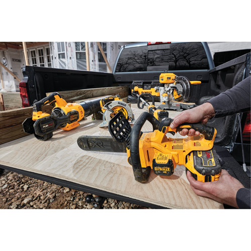 Ensemble scie &agrave; chaîne sans fil MAX*, 12", &agrave; pile, 20 V NRZ Safety Inc.