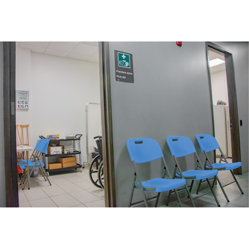 Chaise pliante, Poly&eacute;thyl&egrave;ne, Bleu, Capacit&eacute; 350 lb NRZ Safety Inc.