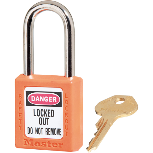 Cadenas Zenex, Cadenas de s&eacute;curit&eacute;, Cl&eacute;s diff&eacute;rentes, Thermoplastique, Largeur de 1-1/2" NRZ Safety Inc.