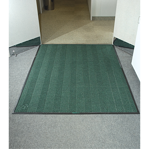 Waterhog&reg; Eco Elite Matting, Wiper/Scraper, 3' x 5' x 3/8", Southern Pine NRZ Safety Inc.