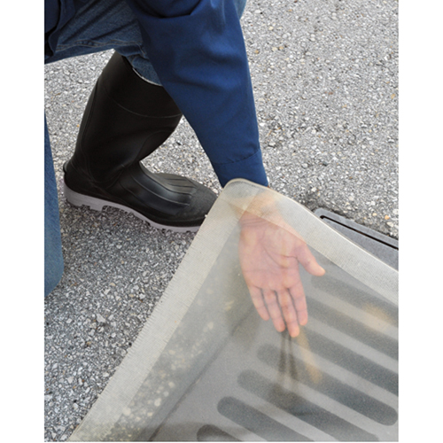 Couvercles de drain Ultra-Drain Seal, Carr&eacute;e, 18'' lo x 18'' la NRZ Safety Inc.