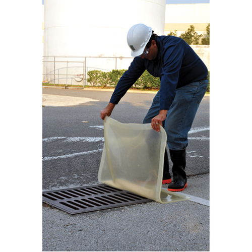 Couvercles de drain Ultra-Drain Seal, Carr&eacute;e, 18'' lo x 18'' la NRZ Safety Inc.