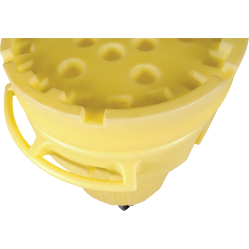 Ultra-Overpacks&reg; Wheeled Drum, 95 gal., Mobile NRZ Safety Inc.