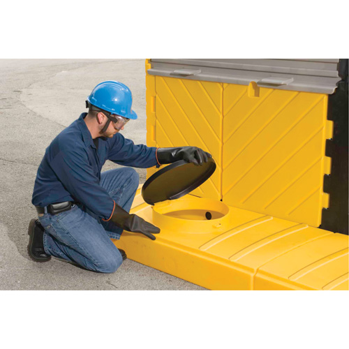 Outdoor 4-Tank Ultra-Modular IBC Spill Pallet, 365 US gal. Spill Capacity, 250" x 79" x 93" NRZ Safety Inc.