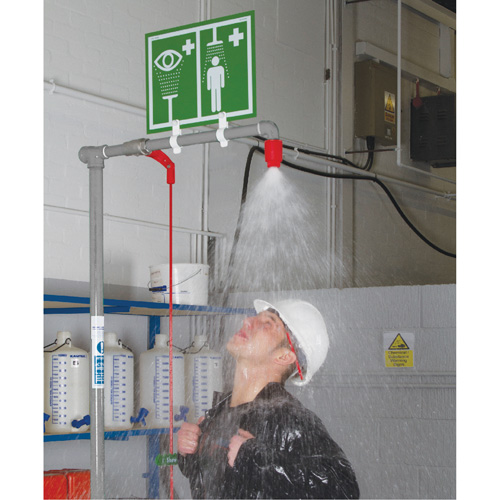 Douche combin&eacute;e avec cuvette ferm&eacute;e en ABS et entr&eacute;e sup&eacute;rieure, Socle NRZ Safety Inc.