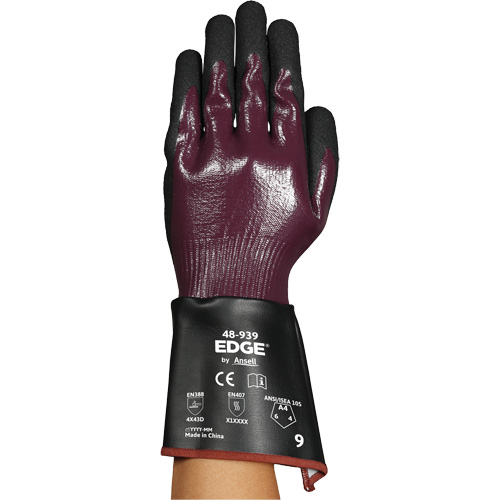Gants &agrave; manchette 48-939 EDGE, Taille 8, Calibre 13, Rev&ecirc;tement Nitrile, Enveloppe en Polyester/PEHP/Spandex, ASTM ANSI niveau A4 NRZ Safety Inc.