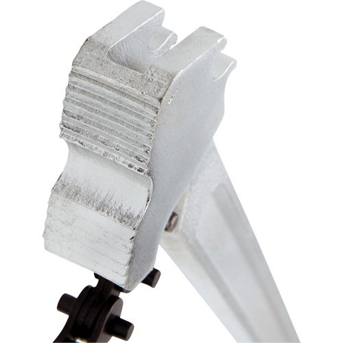 Chain Wrench NRZ Safety Inc.