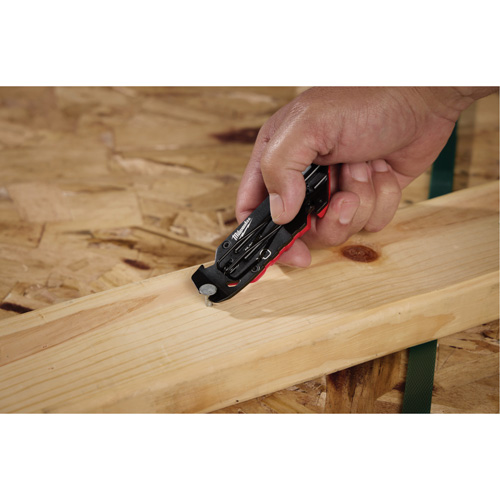 Couteau utilitaire compact pour usage multiple NRZ Safety Inc.