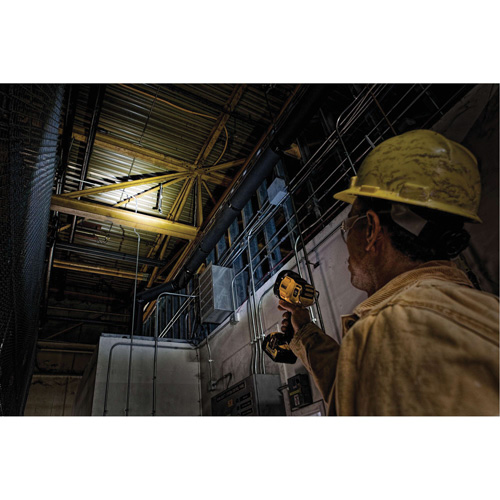 Projecteur &agrave; del pour chantier, DEL, 1000 Lumens, Piles Rechargeable NRZ Safety Inc.