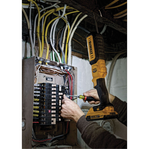 Lampe de travail portative, DEL, 500 lumens, 3 hres de fonctionnement, piles Rechargeable, Non compris NRZ Safety Inc.