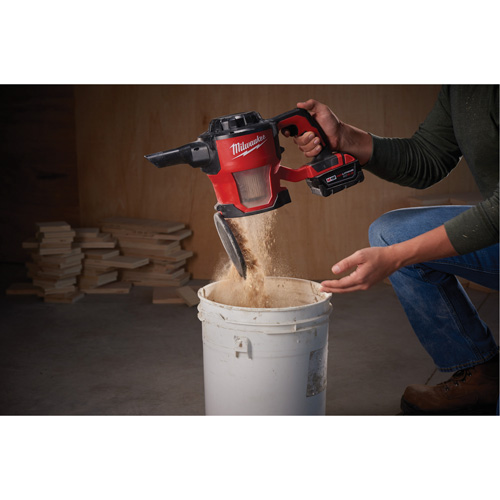 Aspirateur compact M18 (outil seulement), 18 V, Capacit&eacute; 0,3 gal. NRZ Safety Inc.