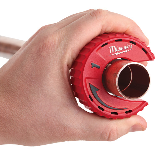 Coupe-tubes pour espaces restreints, Capacit&eacute; de 1" NRZ Safety Inc.