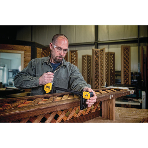 Serre-joint tr&egrave;s grand &agrave; g&acirc;chette, 24" (610 mm) NRZ Safety Inc.