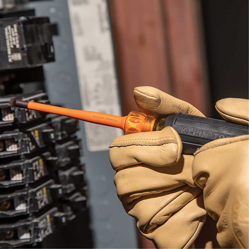 Slim-Tip Insulated Screwdriver Set, 1000 V, 6 Pcs NRZ Safety Inc.