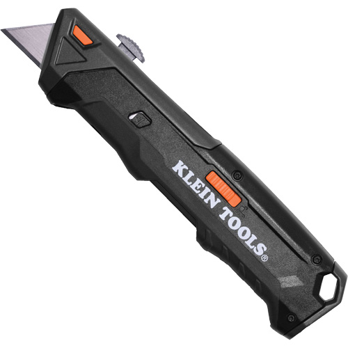 Couteau r&eacute;tractable &agrave; chargement automatique avec magasin de lames double face, Acier, Prise en Plastique NRZ Safety Inc.