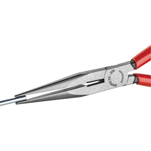 Pince &agrave; bec long avec coupe-fil, 8" lo NRZ Safety Inc.
