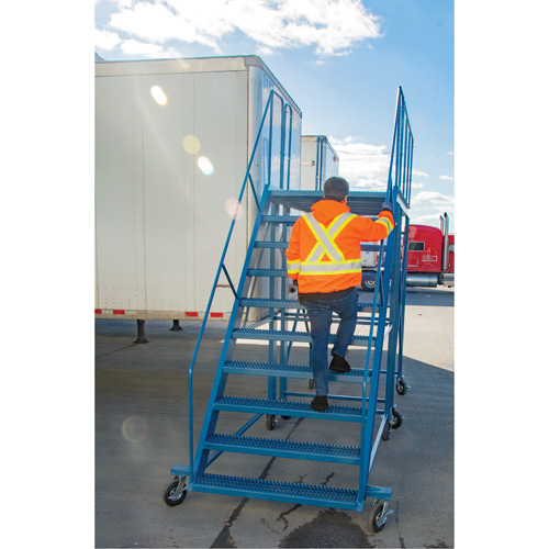 &eacute;chelle &agrave; neige, Acier, 10 Marches, 99" ha, 85-1/2" p, 48" Marche, Stri&eacute; NRZ Safety Inc.