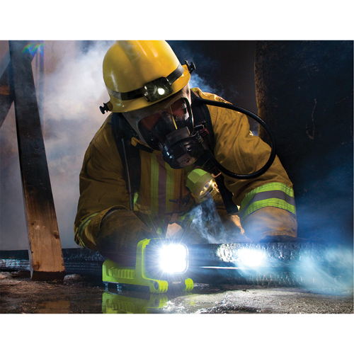 Lantern, LED, 588 Lumens, C Batteries NRZ Safety Inc.