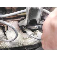 Pince pour retirer les capuchons de bougies d'allumage NRZ Safety Inc.