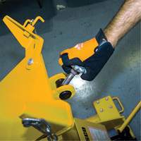 Cric de transmission Yellow Jackit, Cap. de levage 2,2 tonnes NRZ Safety Inc.