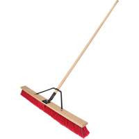 Balai-brosse &agrave; manche renforc&eacute;, 36", Moyen, Soies PVC NRZ Safety Inc.