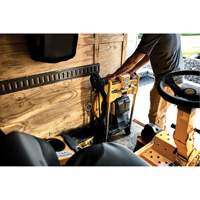 Trousse tondeuse &agrave; gazon sans balais sans fil XR 2X20V MAX*, Pouss&eacute;e, &agrave; pile, Largeur de coupe 21" NRZ Safety Inc.
