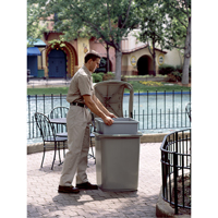 Contenants Untouchable, Poly&eacute;thyl&egrave;ne, 35 gal. US NRZ Safety Inc.