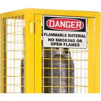 Armoire de s&eacute;curit&eacute; pour cylindres de gaz conforme aux normes de la CSA, nbre de bouteilles: 2, 17" , 17" , 69" , Jaune NRZ Safety Inc.