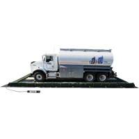 Berme de confinement secondaire pour v&eacute;hicules Ride-Side Berm, Capacit&eacute; 7500 gal. US, 20' la x 40' lo x 15" h, Support en L NRZ Safety Inc.