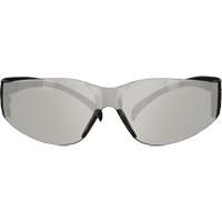 Lunettes de protection de s&eacute;rie 100 SecureFit, Lentille Gris/Int&eacute;rieur/ext&eacute;rieur, Antibu&eacute;e/Anti-&eacute;gratignures, ANSI Z87+/R&eacute;pond ou surpasse la norme CSA Z94.3 NRZ Safety Inc.